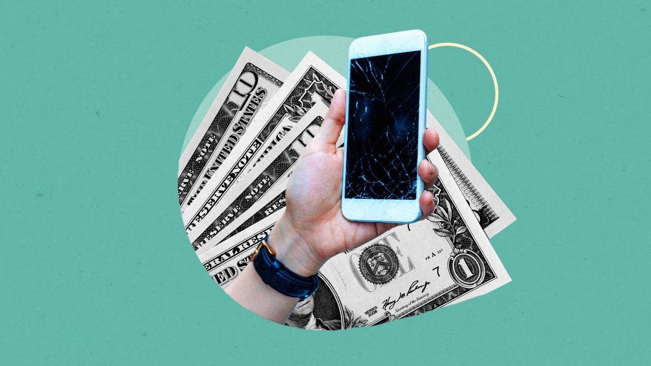 Cost of missed calls represented by money and phone