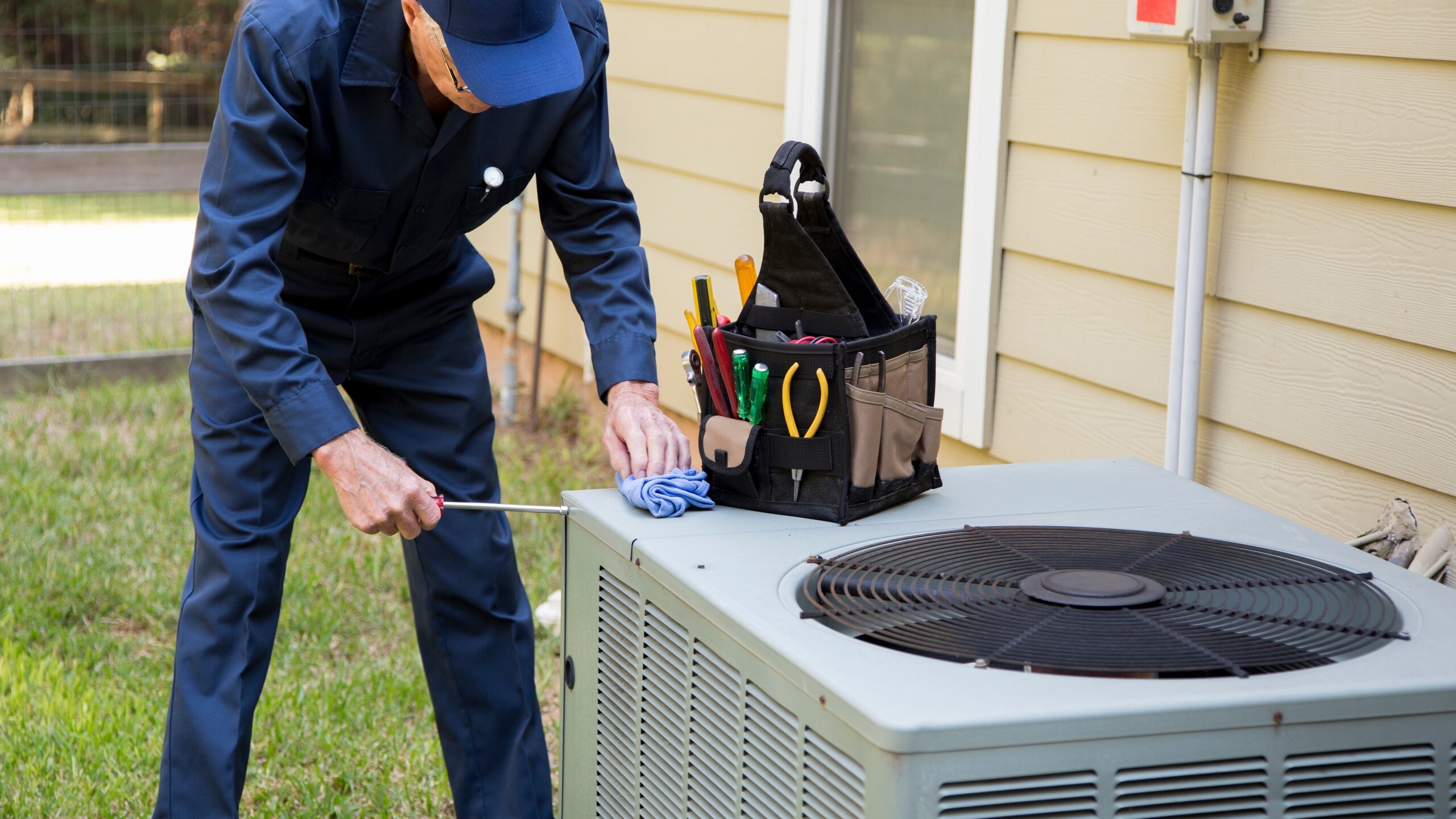 HVAC Contractors — AI receptionist